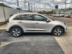 קיה נירו הייבריד Urban הייבריד אוט' 1.6 (141 כ"ס) היברידי חשמל 