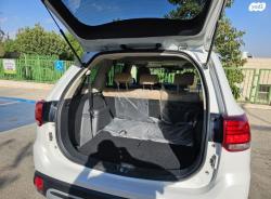 מיצובישי אאוטלנדר Instyle אוט' 7 מק' 2.0 (150 כ"ס) בנזין 2021 למכיר
