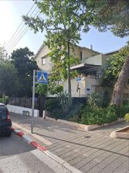 דירת גן 3 חדרים להשכרה בתל אביב יפו | עיר שמש | גני צהלה