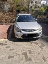 יונדאי i30CW Inspire סטיישן אוט' 1.6 (126 כ''ס) בנזין 2011 למכירה בכפ