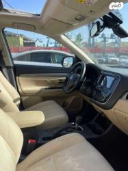 מיצובישי אאוטלנדר Instyle אוט' 7 מק' 2.0 (150 כ"ס) בנזין 2016 למכיר