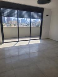 דירה 3 חדרים להשכרה בתל אביב יפו | דיזנגוף 214 | דיזנגוף
