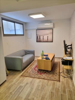 יחידת דיור 2 חדרים להשכרה בראש העין | זיקו גרציאני | פסגות אפק