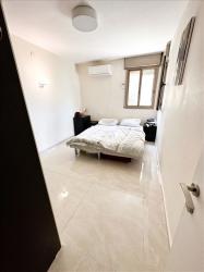 דירה 4 חדרים למכירה בחיפה | דרך יד לבנים | נווה שאנן