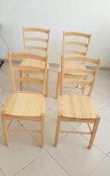 למכירה 4 כיסאות עץ מלא