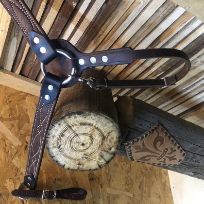 חזיות מיוחדות מעור איכותי אבזמים