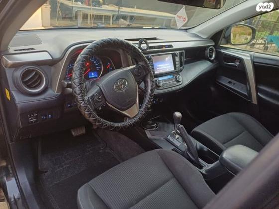 טויוטה RAV4 Premium E6 אוט׳ 2.0 (151 כ״ס) בנזין 2015 למכירה בעין יעקב