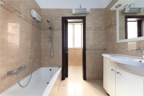 אחד העם 57 (מרכז העיר דרום)