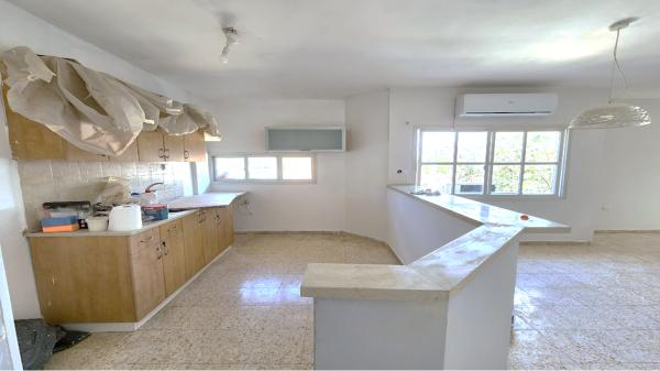 מוריה 32 (יד לבנים)