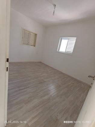 הפרדס הראשון 4, כצנלסון