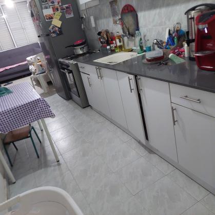 צלח שלום 10, הדר גנים