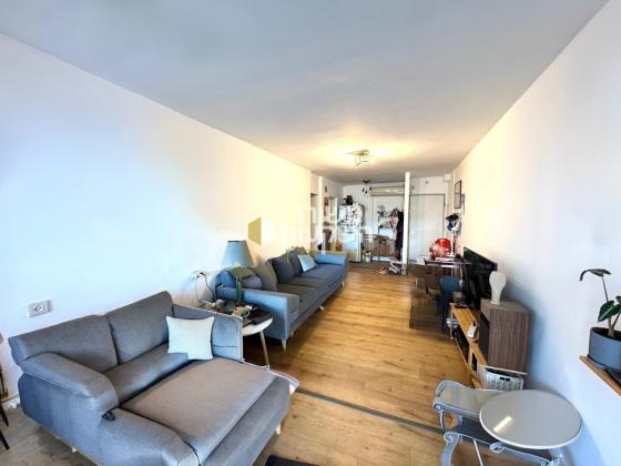 קיציס, הדר יוסף