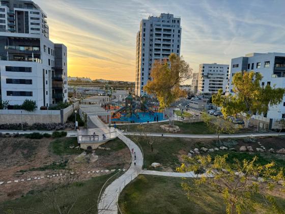 המור 2, אור ים