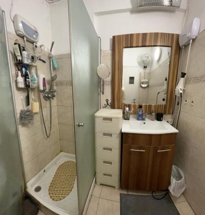 מעפילי אגוז 100, נוה חן, תל אביב יפו