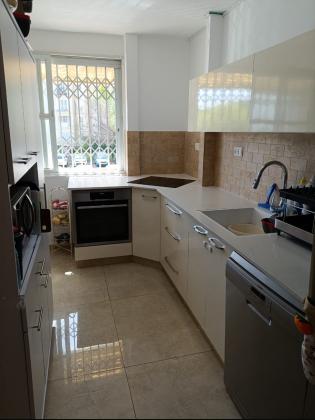 דרך ההגנה 136, כפר שלם