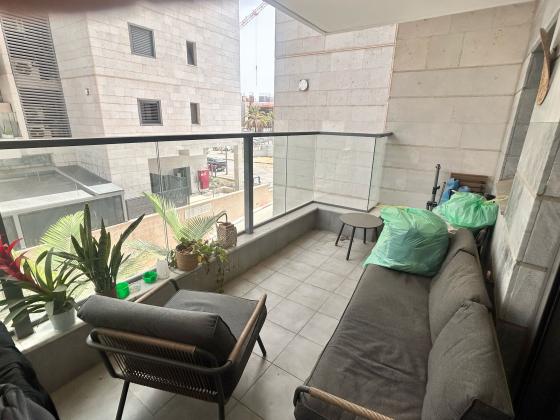 הצבר 17, נרקיסים