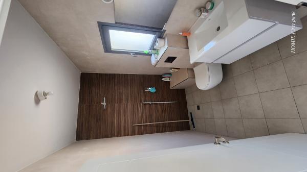 אמנון ליפקין שחק 6, יצחק שמיר