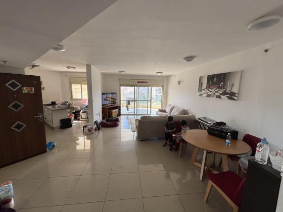 מבצע דקל 20, נווה גן