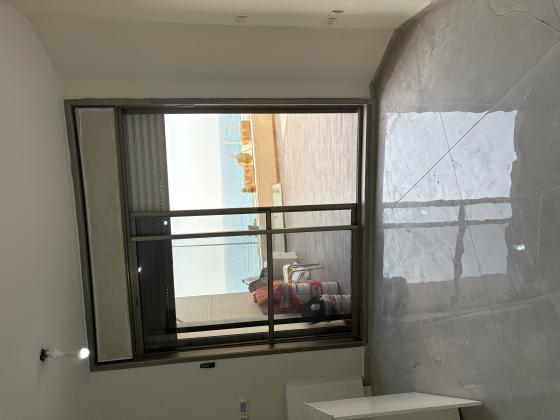 ברוך רם 21, רצועת המלונות