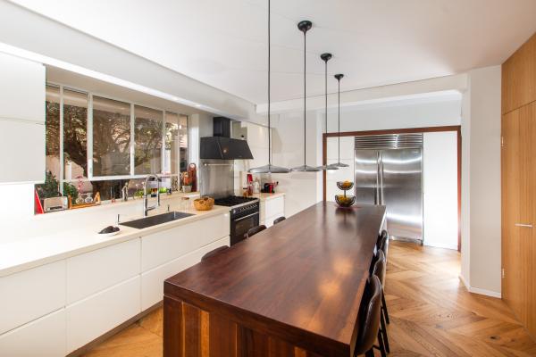 השחף 14, רמות מנחם