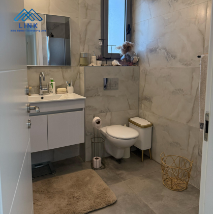 דרך השדות, סביוני עתלית