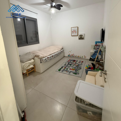 דרך השדות, סביוני עתלית