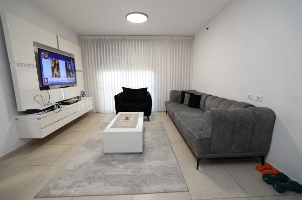 יהודה הלוי 8, קרית גנים