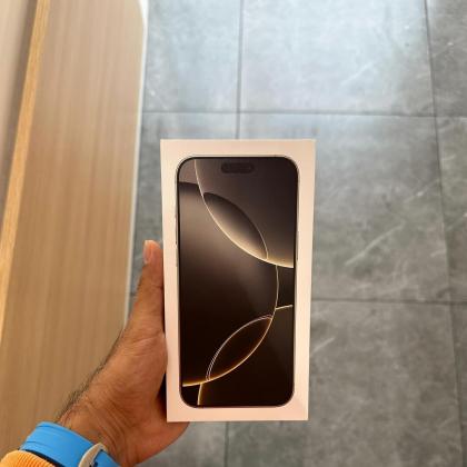 אייפון 16 פרו מקס של