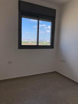 אהבת אדם 10, שרונה, כפר יונה