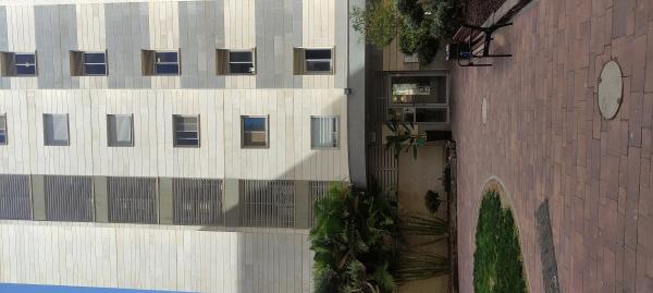 גדעון האוזנר 43, רמות ב'