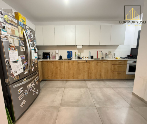 רועי קליין 21, נוה שמיר