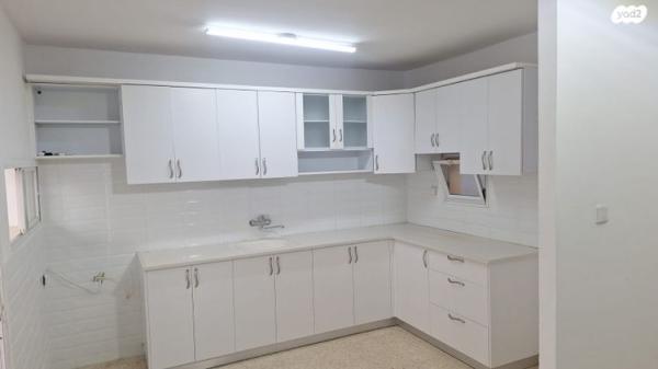 מינץ 14, נאות הרצל