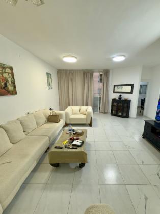 יצחק הלוי, תל גיבורים