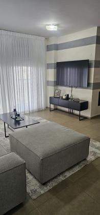 שדרות האלונים 5, פארק המושבה