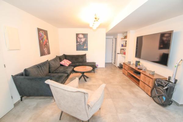 בשכונת רמת צבי