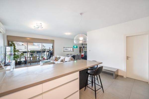 העמל 18, נחלת גנים