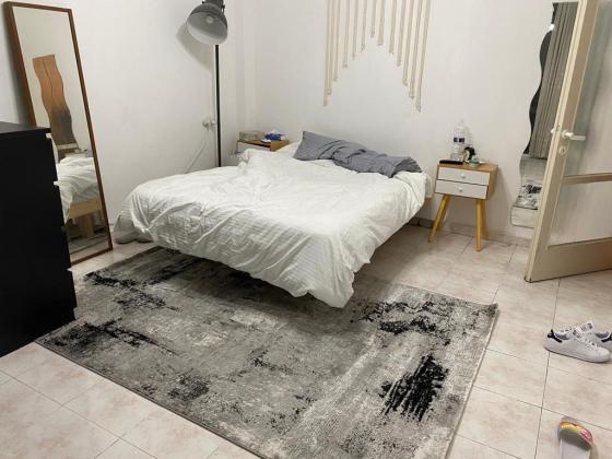 דרך השלום 147, שיכון עממי ג'