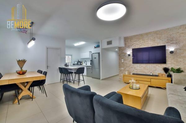 טביב 39, השומר