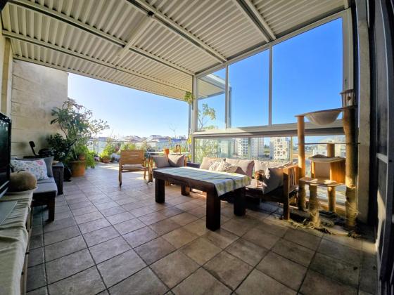 נעמי שמר, נווה זמר