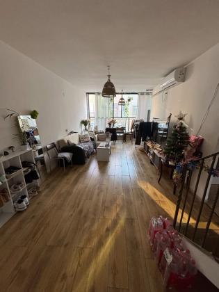 היוגב 6, נחלת גנים