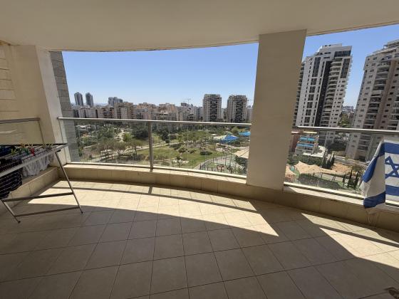 מבצע דקל 20, נווה גן