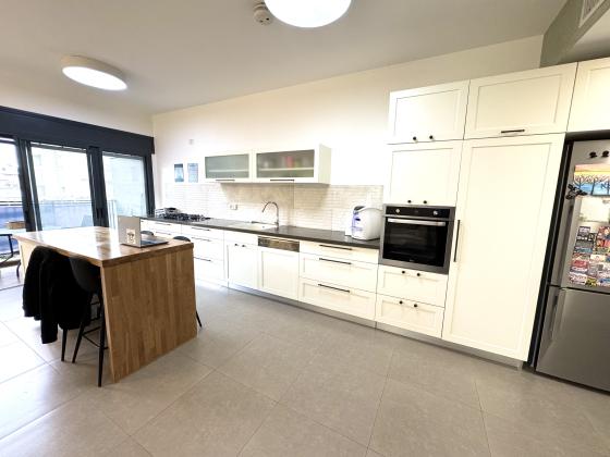 בר אילן 6, מרכז, הרצליה