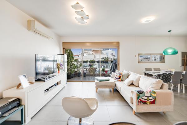 העמל 18, נחלת גנים