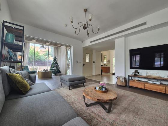 שלמה עראקי 74, קרית שמחה