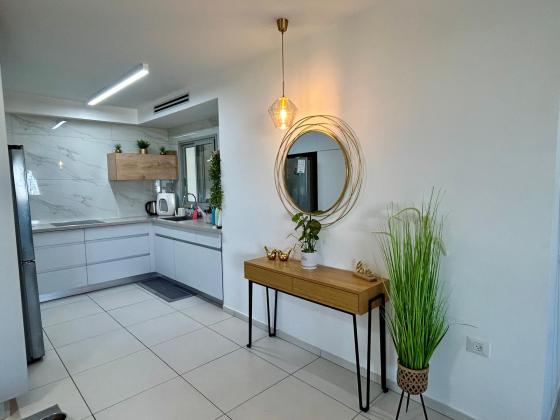 עופרה חזה 18, משכנות אומנים (כורדני)