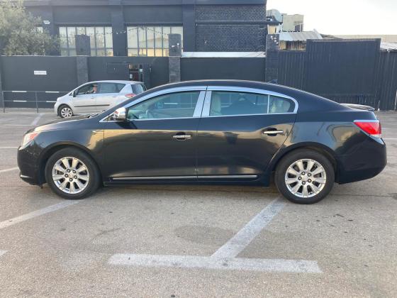 ביואיק לה קרוס (2011)