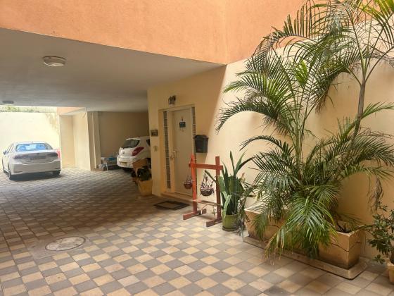 עמק חפר 17 (מרכז העיר)