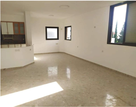 בן יהודה 12, מרכז