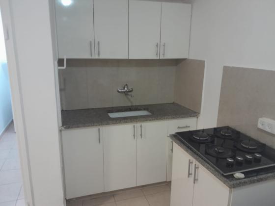 משעול נבטים 10, שכונה ד