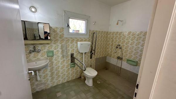 תל חי 6, שכונה א